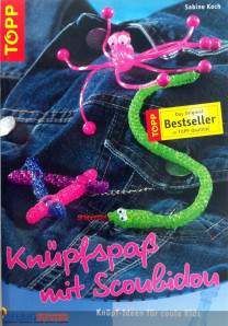 Bastelbuch Scoubidou - sort.
